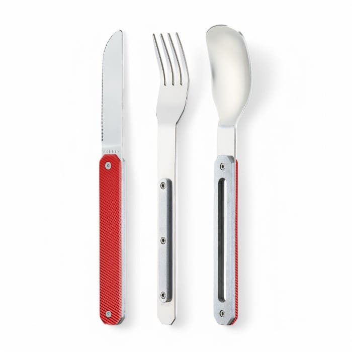 Set Posate Magnetico 12H34 Red Aluminium in acciaio inox con manico in alluminio anodizzato