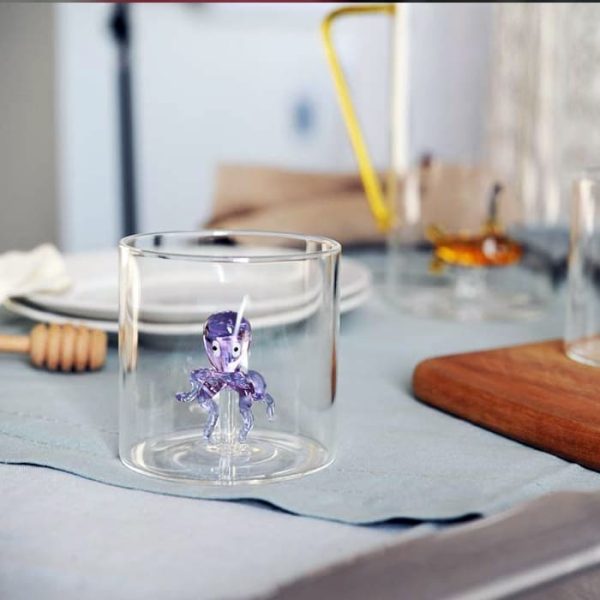 Bicchiere in vetro borosilicato con soggetto polipo in vetro colorato