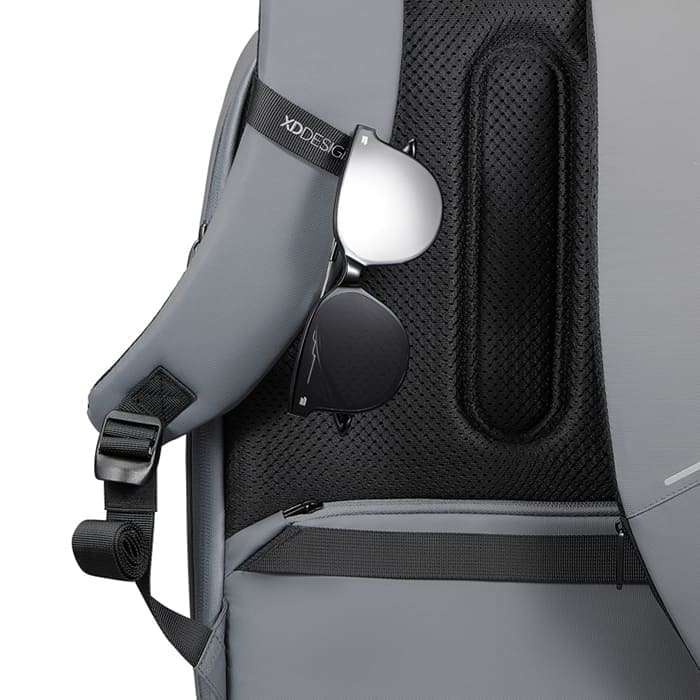 Zaino Bobby Edge Grey con zip nascoste, protezione RFID e porta USB