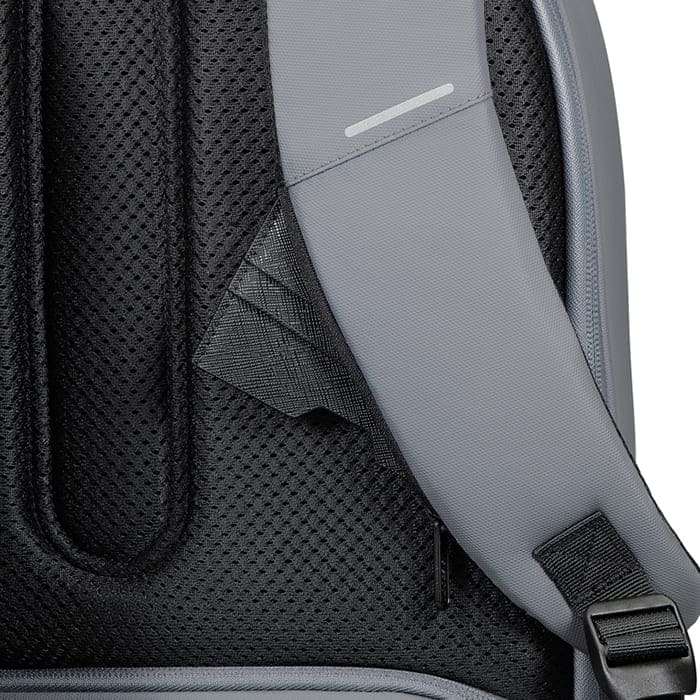 Zaino Bobby Edge Grey con zip nascoste, protezione RFID e porta USB