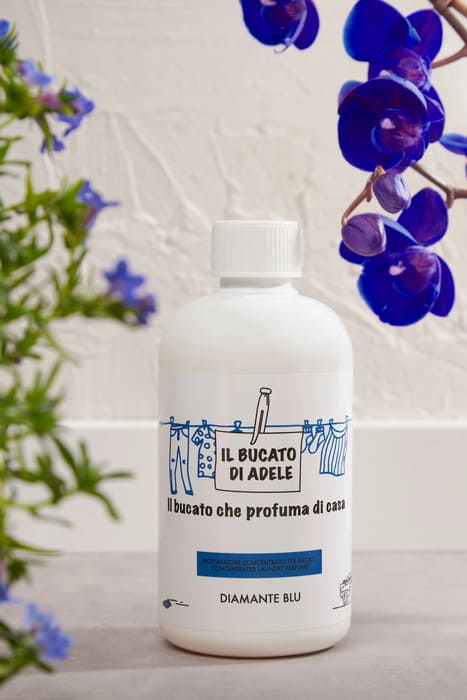 Flacone da 500 ml di Profumatore per Bucato Diamante Blu Il Bucato di Adele