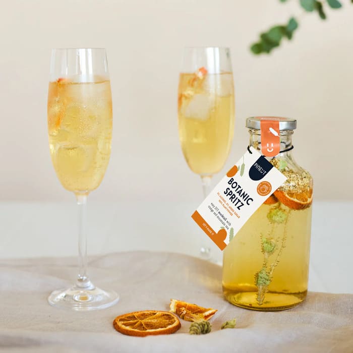 Pineut cocktail botanic balance preparato bottiglia bio