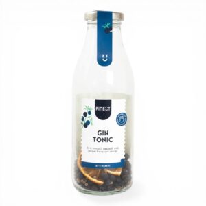 Pineut cocktail gin tonic preparato bottiglia bio