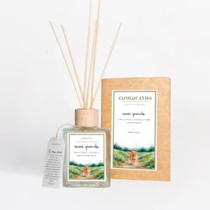 Come Quando profumatore ambiente Cane 200 ml Cotone e Petali di Rosa con flacone in vetro e tappo in legno.