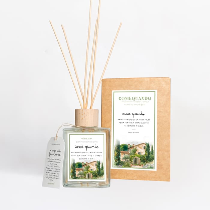 Come Quando profumatore ambiente Casa Nuova 200 ml Uva e Ribes Nero con flacone in vetro e tappo in legno.