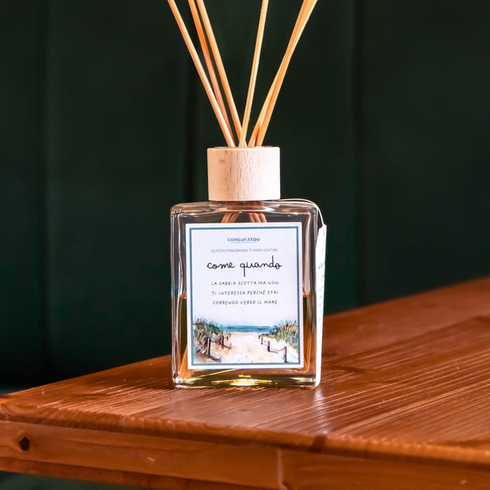 Come Quando profumatore ambiente Mare 200 ml Bergamotto e Pepe Nero con flacone in vetro e tappo in legno.